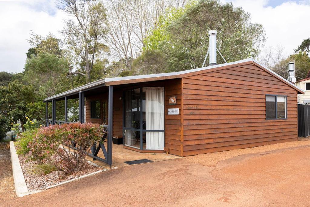 Nornalup Riverside Chalets Exterior photo